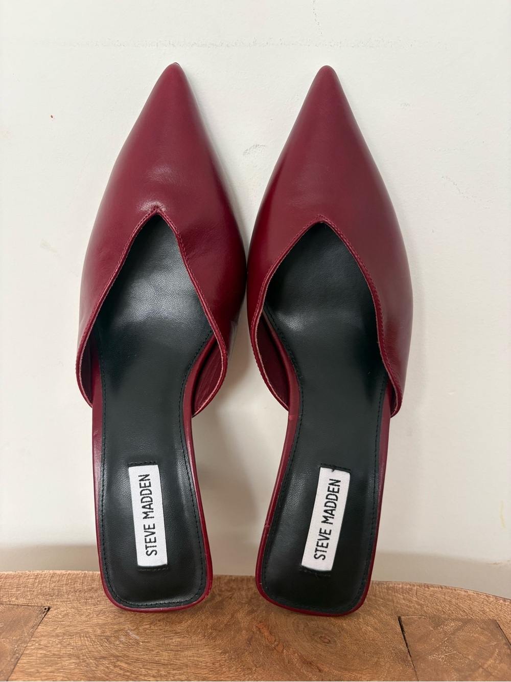 Steve Madden Mod Pointed Toe Mule Pump Burgundy Size 9 - Picture 5 of 8